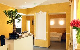 Hotel Divino Amore